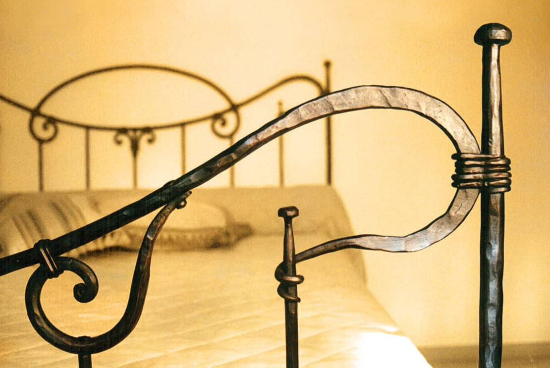Handcrafted wrought iron bed without welds Arcadia Artigianfer Spello