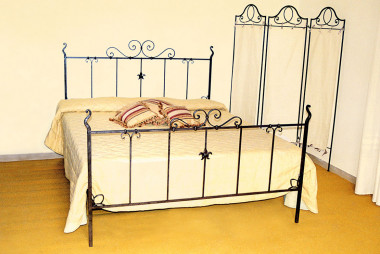 Letto in ferro battuto a mano in stile classico - Acquista Acanto by Artigianfer Spello