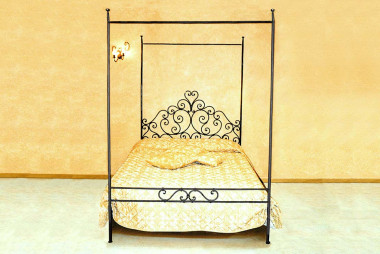 Hand-forged wrought iron canopy bed with an important headboard - Buy Pinturicchio four-poster Bed by Artigianfer Spello