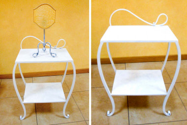 Comodino in ferro battuto a mano bianco shabby - Acquista Corinto by Artigianfer Spello