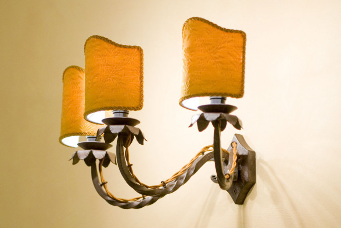 3-bulb wall sconce light in hand-forged wrought iron with fabric lampshades - Buy Aurora Applique by Artigianfer Spello
